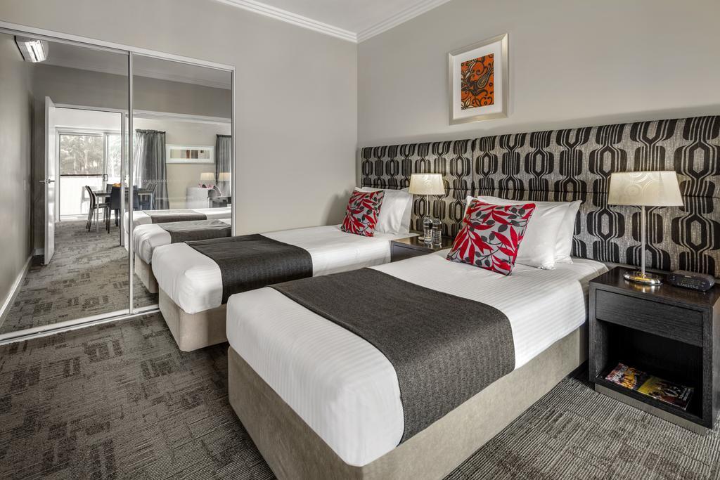 Quest Campbelltown Aparthotel Exterior foto
