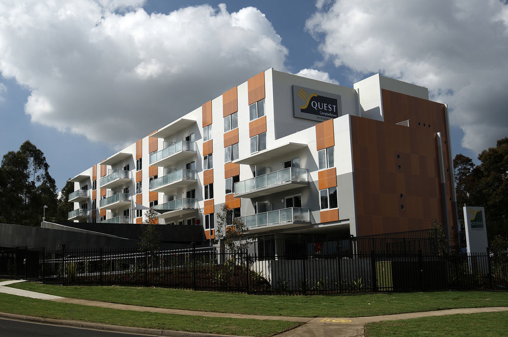 Quest Campbelltown Aparthotel Exterior foto